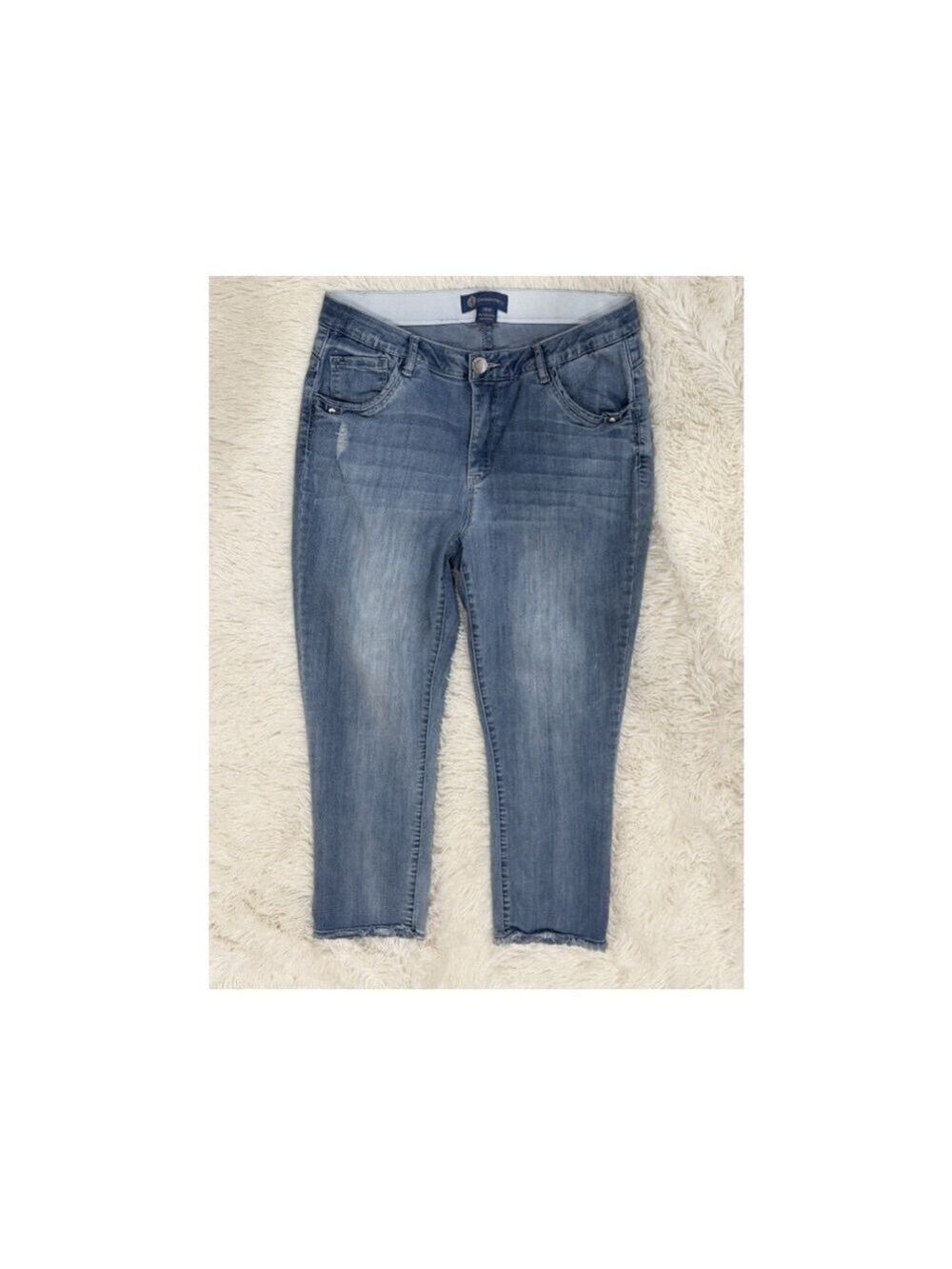 Democracy Women's Light Blue Ankle Crop Jeans - Sz 14W - EUC